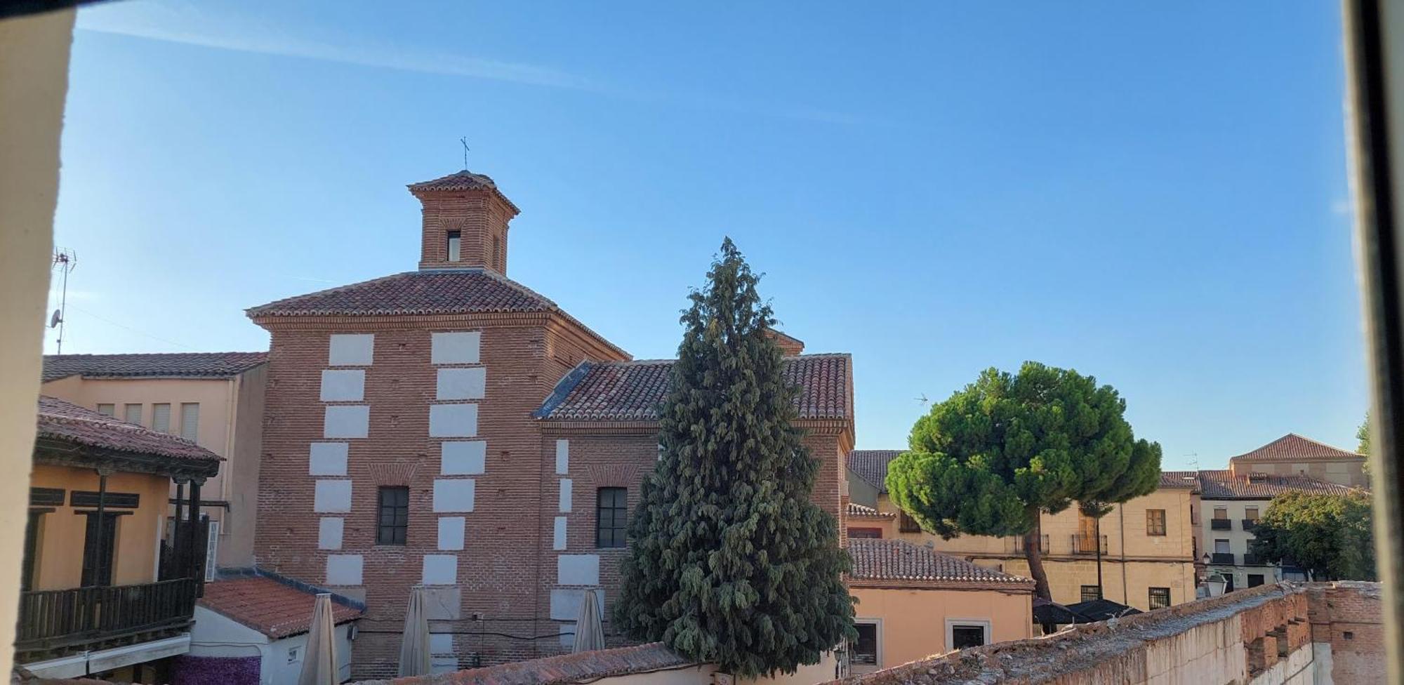 La Casona Del Asno Apartment Alcala de Henares Luaran gambar