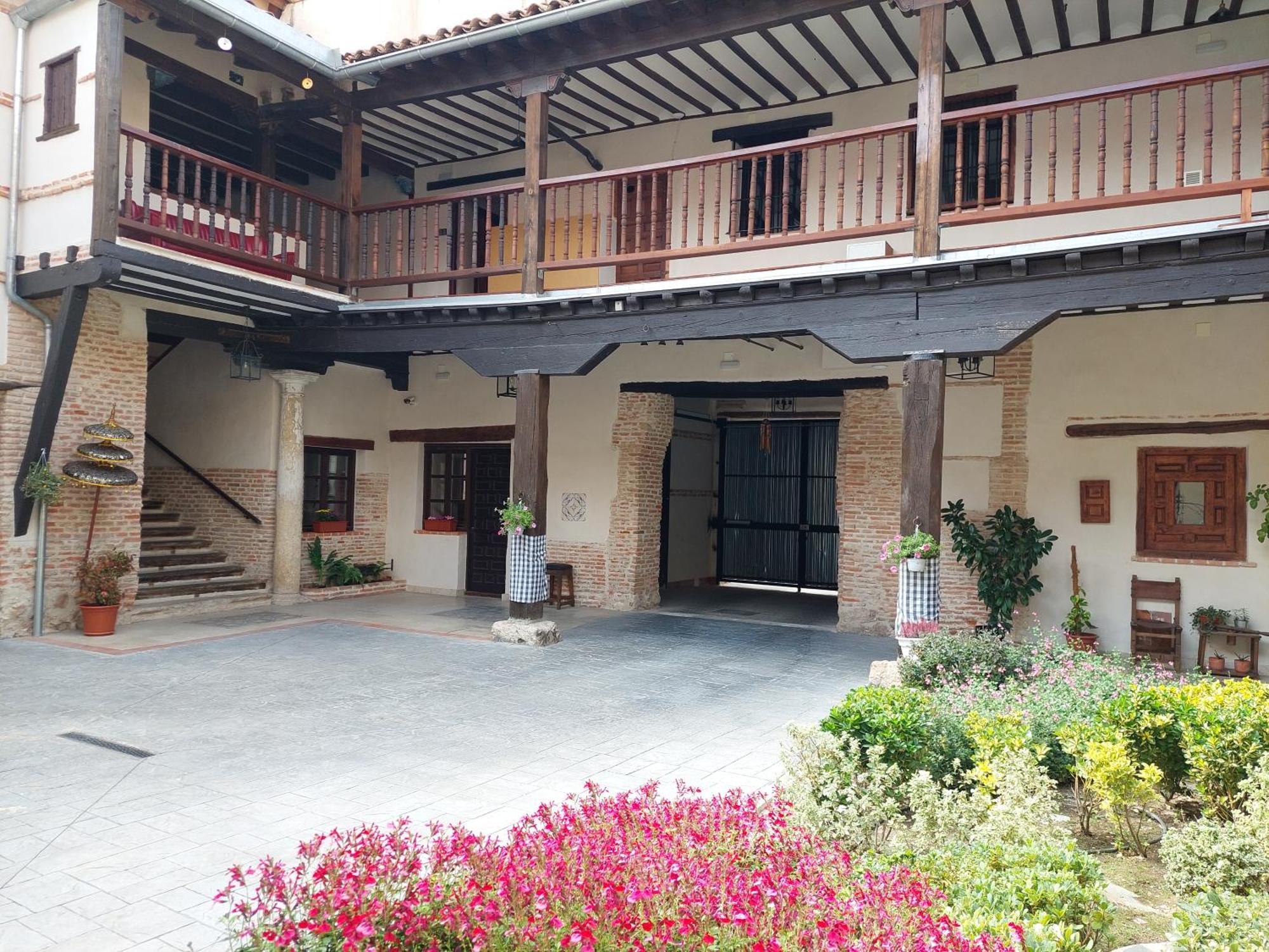 La Casona Del Asno Apartment Alcala de Henares Luaran gambar